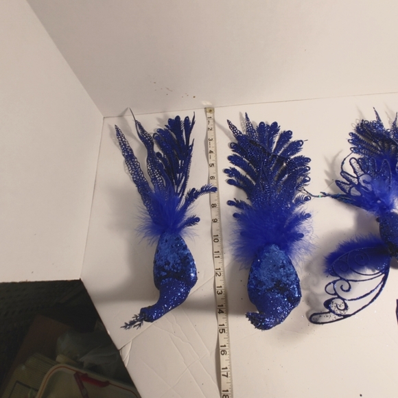Deep Blue 4 Feather Peacocks Glitter and Feathers Long Tail 1 Humming Bird Clip - Picture 15 of 16